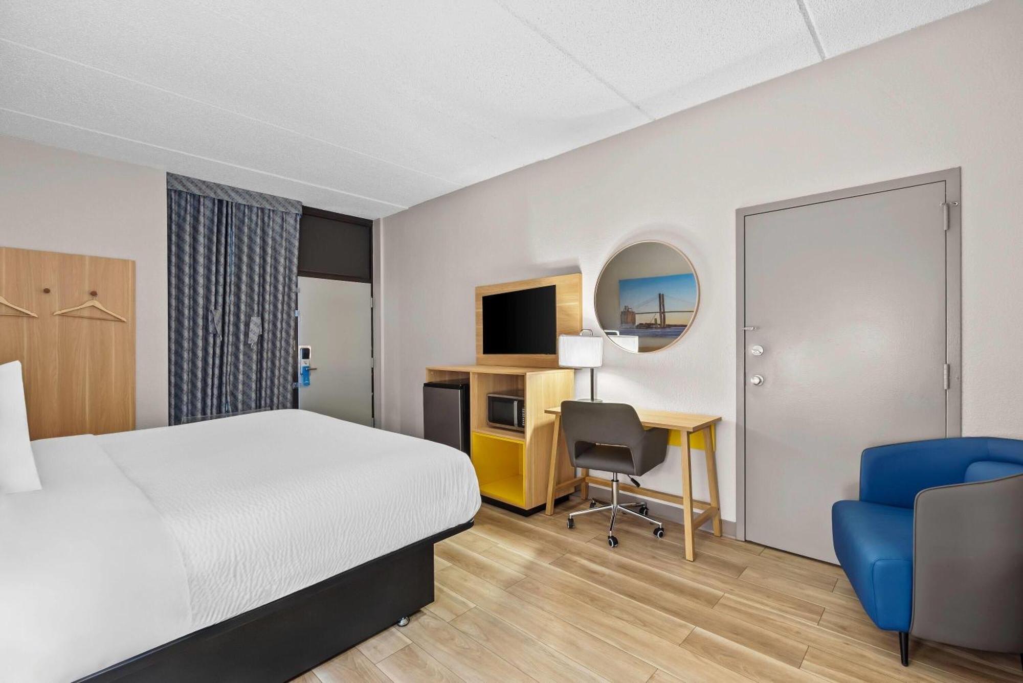 Days Inn By Wyndham Statesboro Exterior photo